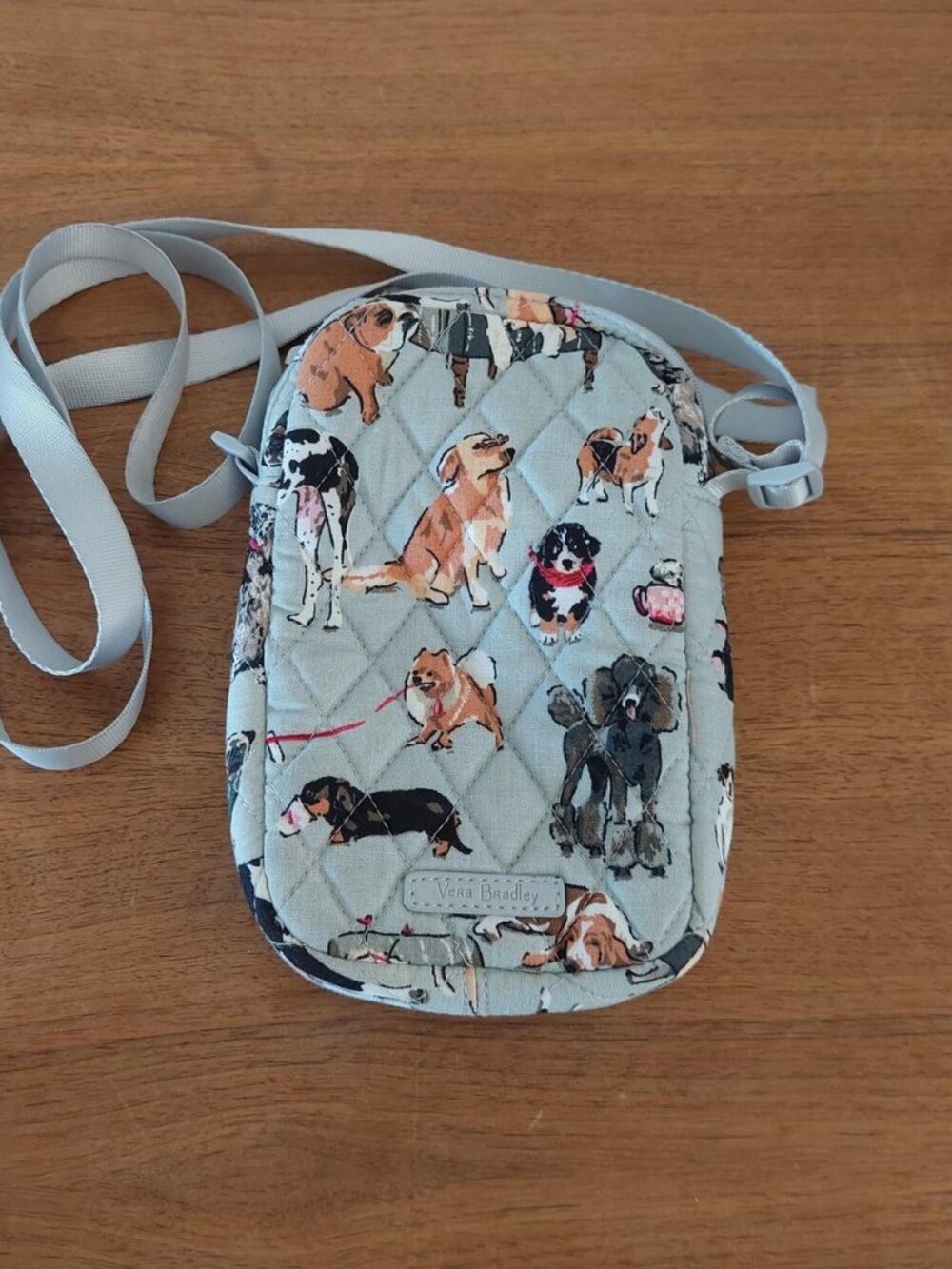 Vera Bradley Dog Show Easy RFID Crossbody Purse Cellphone Travel Bag Gray Quilte